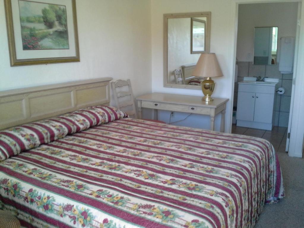 Boron Motel Room photo